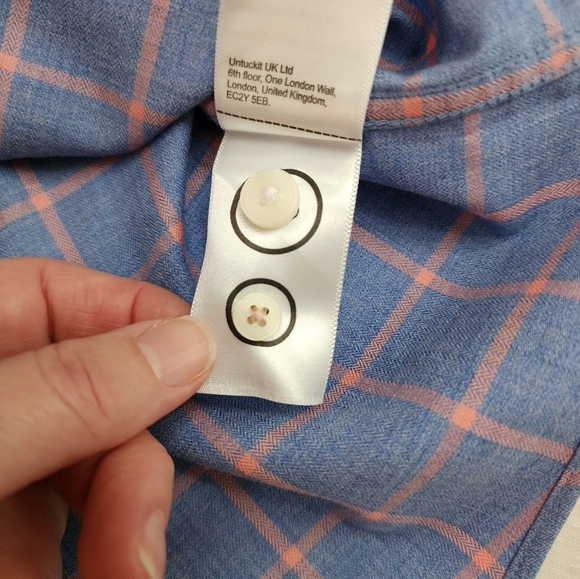 Untuckit Men's Blue and Pink Shirt Wrinkle Free Relaxed Fit 100% Cotton Size M - Picture 2 of 8